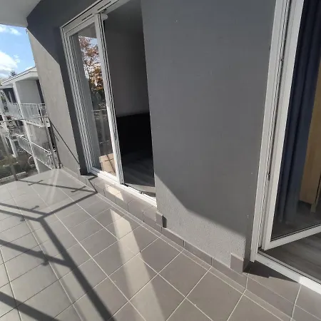 1110 Smialego 39 - Tanie Pokoje W Apartamencie - Samodzielne Zameldowanie - Self Check In Poznań Eksteriør bilde